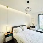Charming 2 Bedrooms Flat
